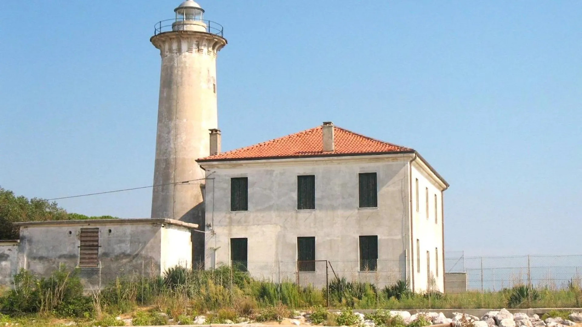 Cozy Studio With Lateral Sea View In ビビオーネ イタリア
