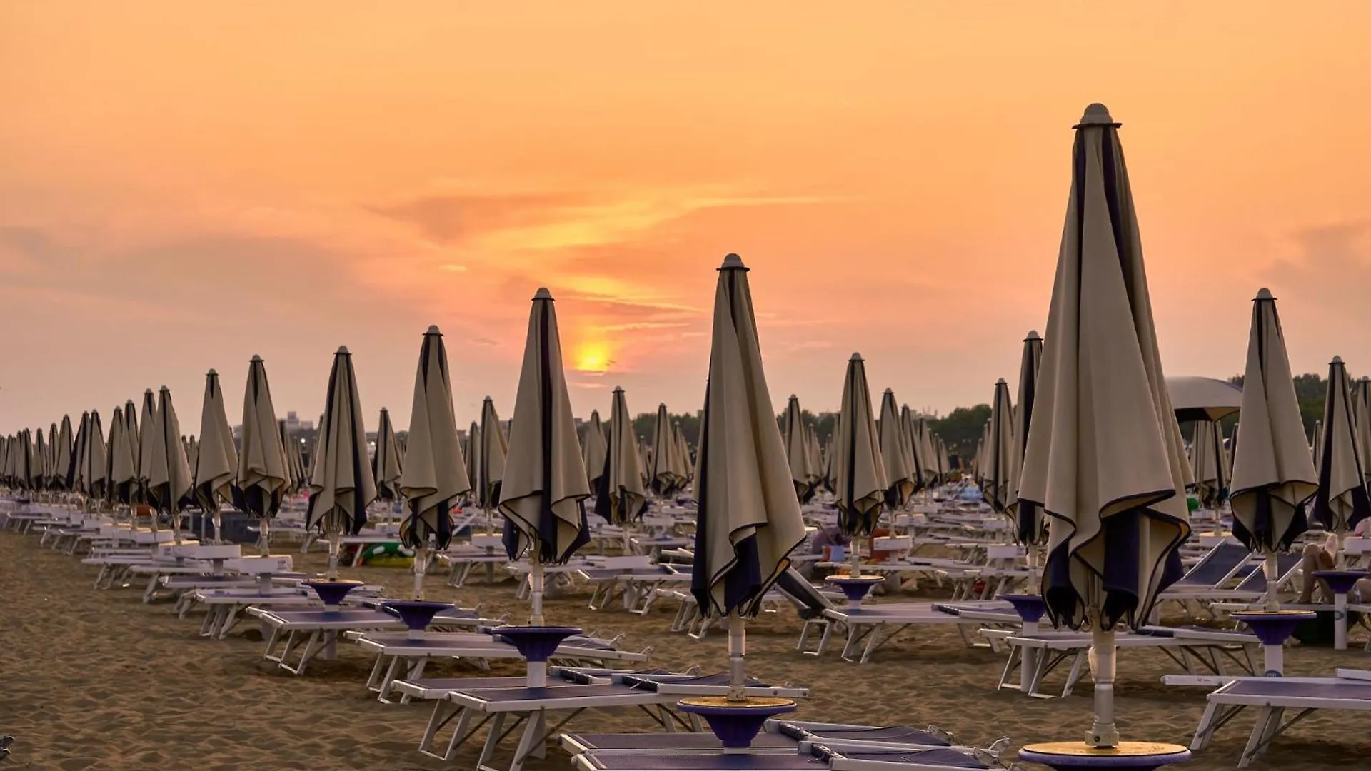 Cozy Studio With Lateral Sea View In Bibione 0*,  Italy